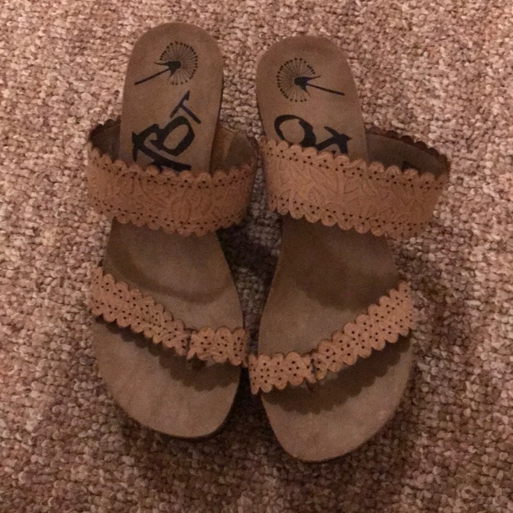 OTBT 9.5 wedge sandals 👡 LIKE NEW!